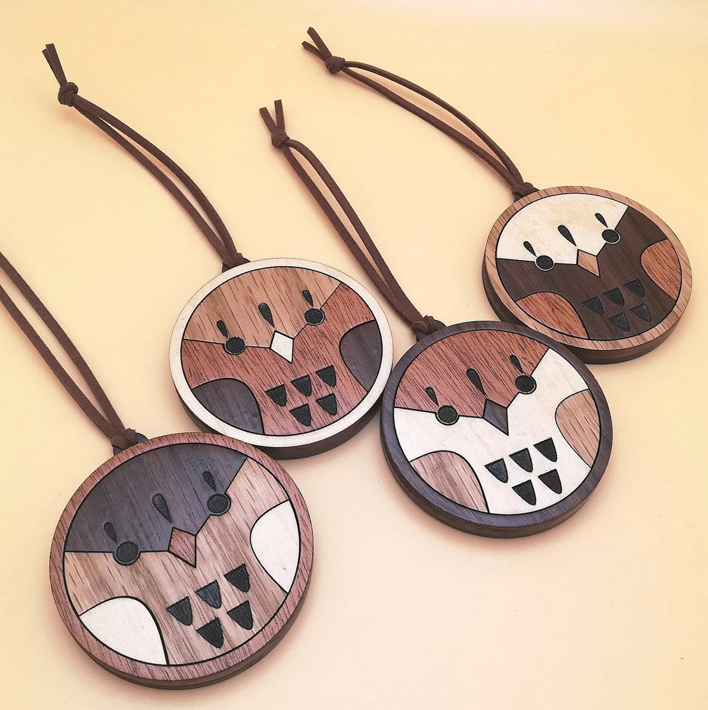 Wood Inlay Ornament Set: Birds (round)