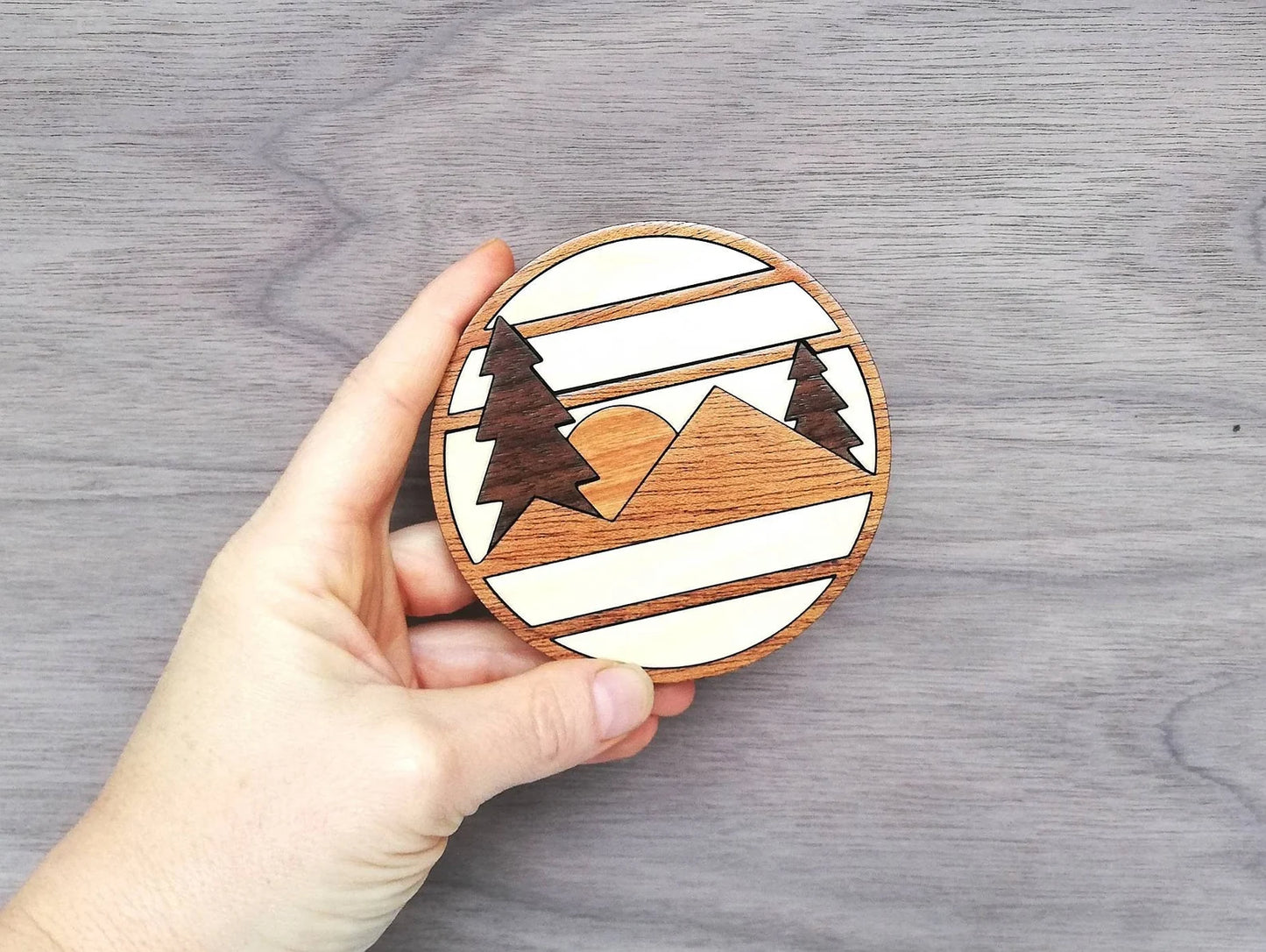 Wood Inlay Coaster Set: Mountain (round)