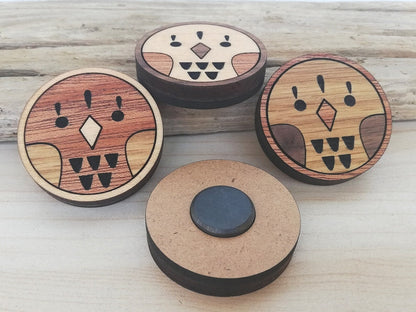 Wood Inlay Fridge Magnet Set: Birds (round)