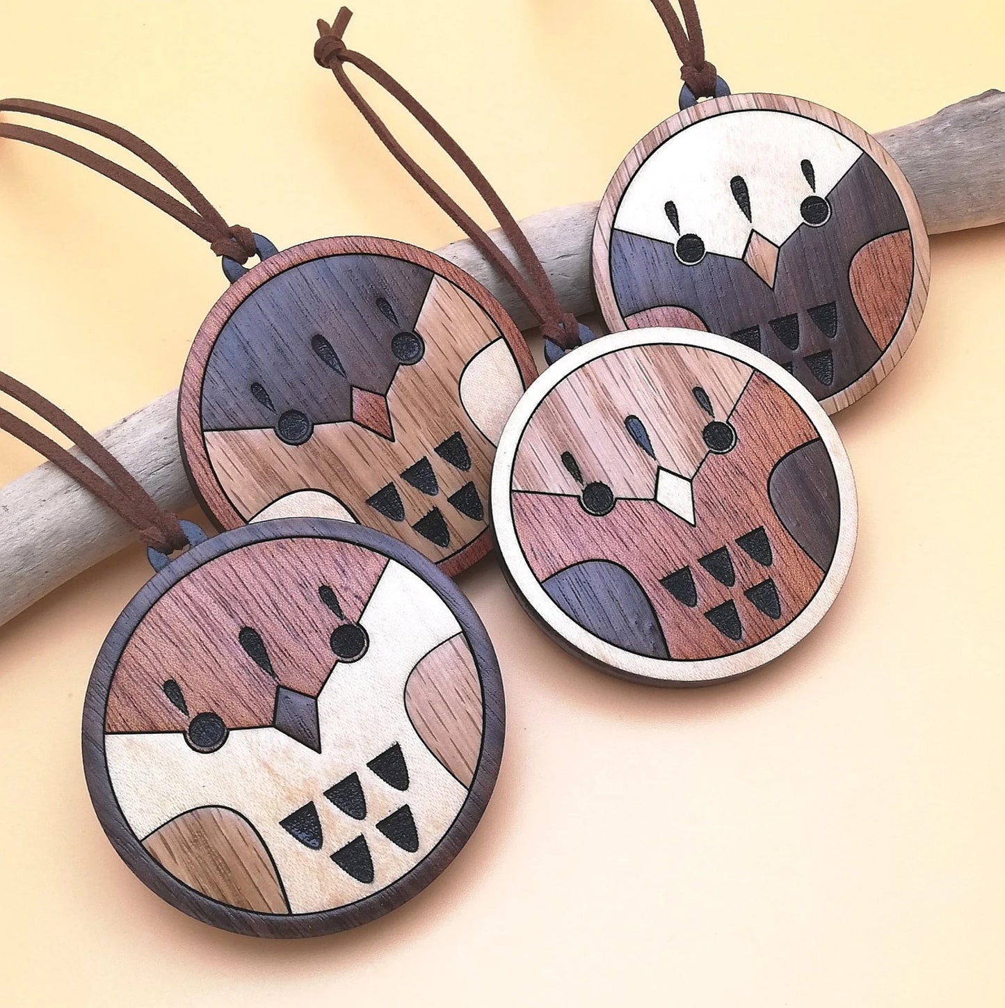 Wood Inlay Ornament Set: Birds (round)