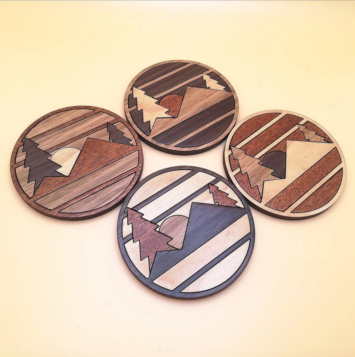 Wood Inlay Coaster Set: Mountain (round)