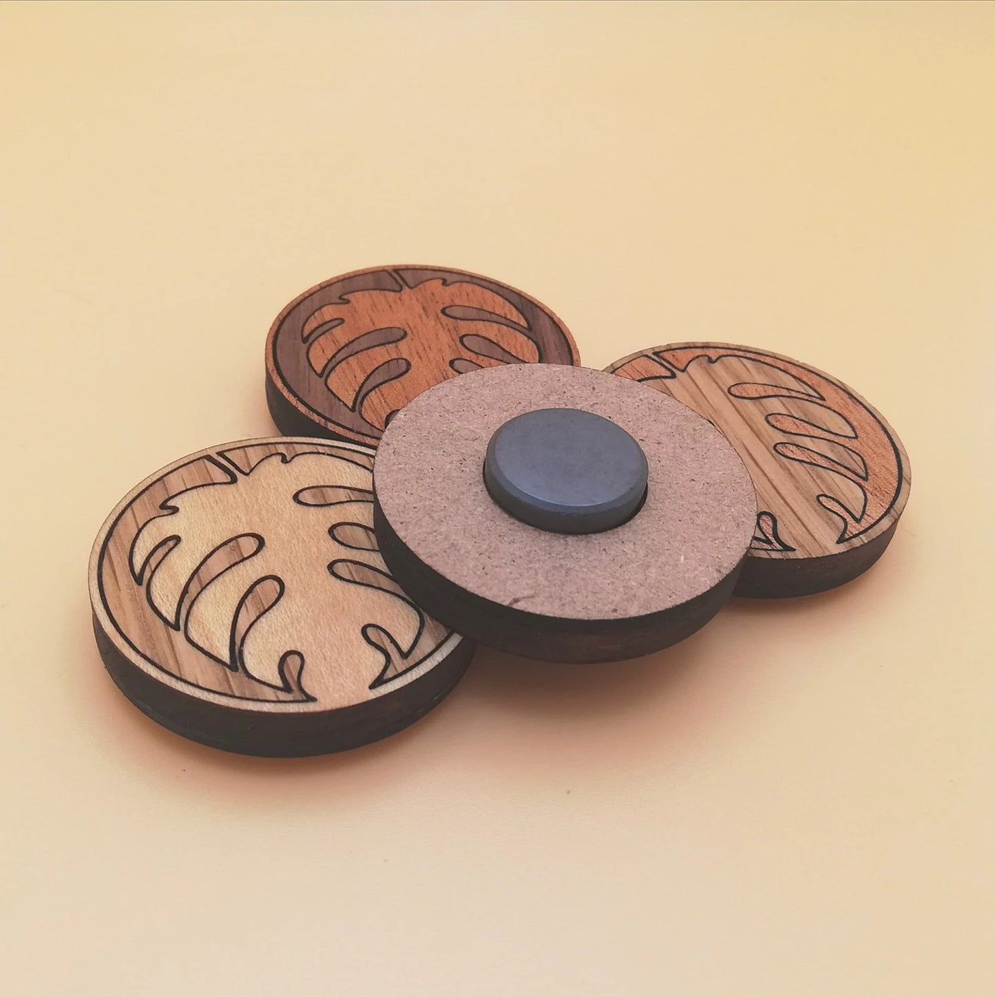 Wood Inlay Fridge Magnet Set: Monsterra Leaf