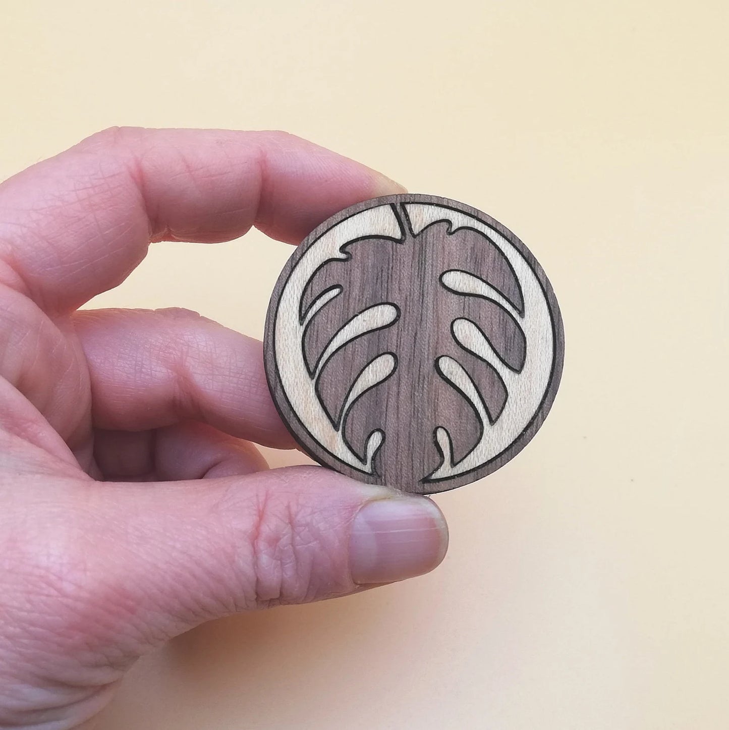 Wood Inlay Fridge Magnet Set: Monsterra Leaf