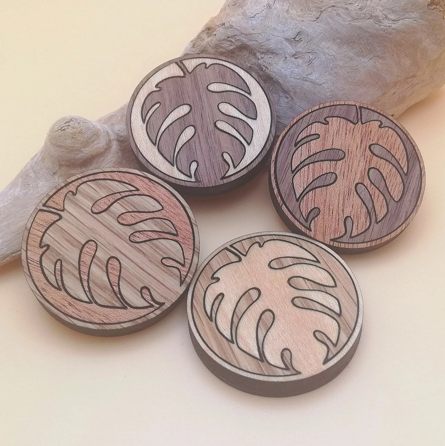 Wood Inlay Fridge Magnet Set: Monsterra Leaf